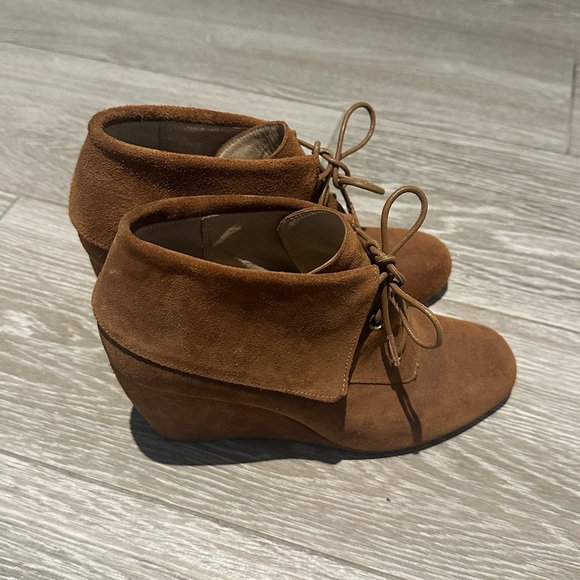 Micheal Kors Booties - Picture 2 of 7